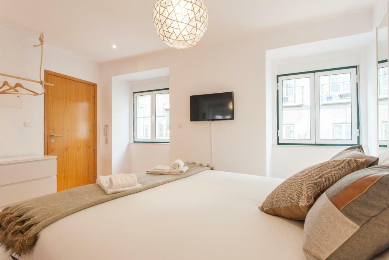 Martim Moniz Studio Apartments - By Lu Holidays Лиссабон Экстерьер фото